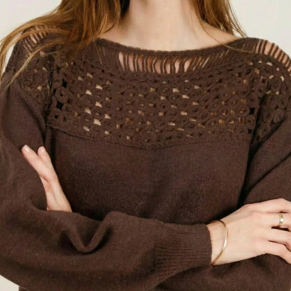 La Maille Bohème-Chic à Plastron Crochet