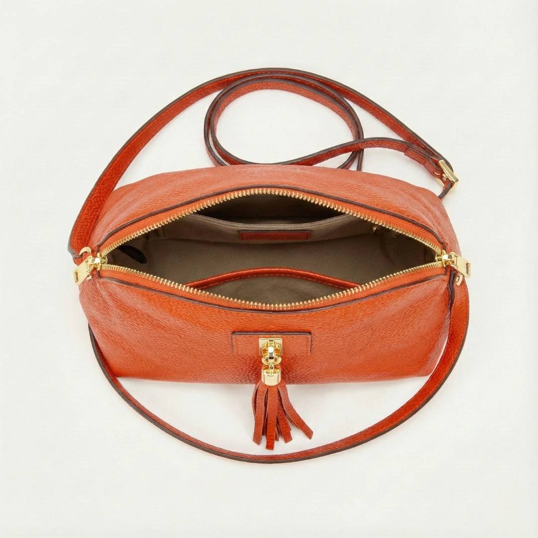 Sac Bandoulière Dôme en Cuir Italien - Finition Martelée & Pompon - Fabriqué en Italie