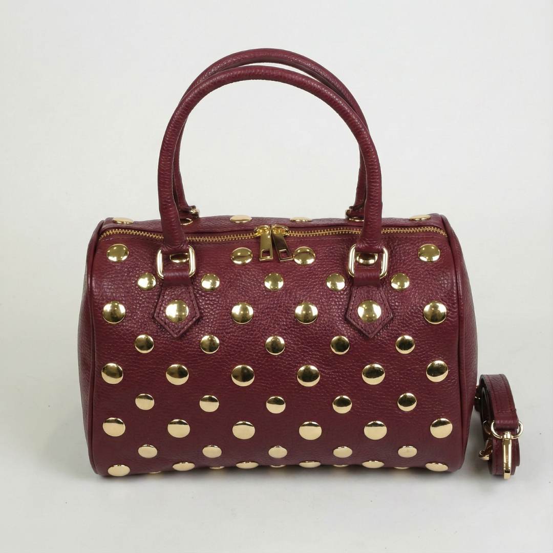 Sac Polochon en Cuir Italien Grainé à Clous Dorés – Style Rock Chic