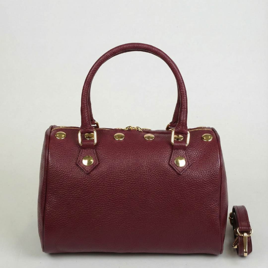 Sac Polochon en Cuir Italien Grainé à Clous Dorés – Style Rock Chic