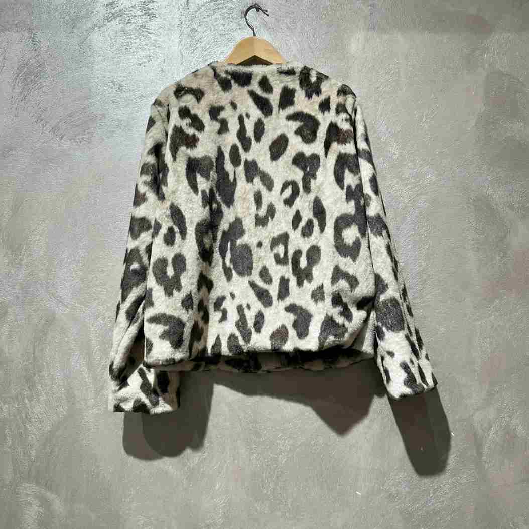 L'Iconique Léopard Oversize – Toucher Doux